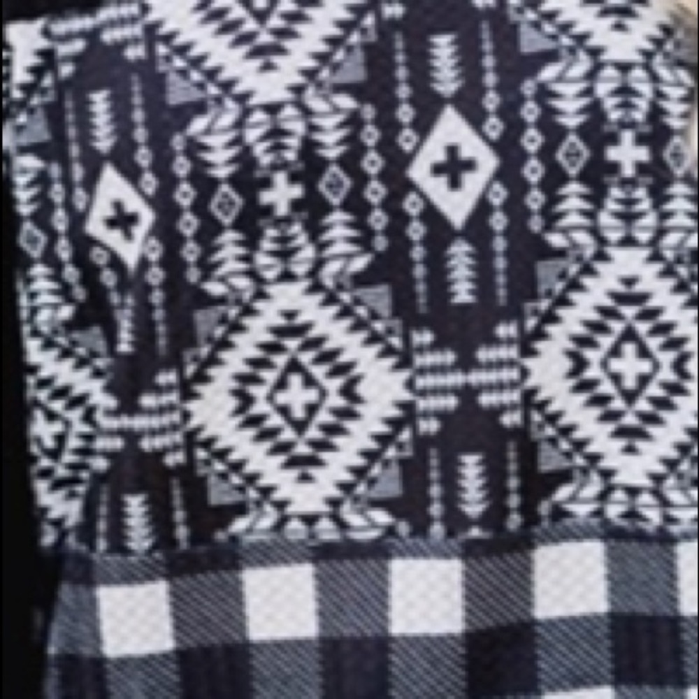 Crazy Train Aztec And Check Pattern Top - image 4